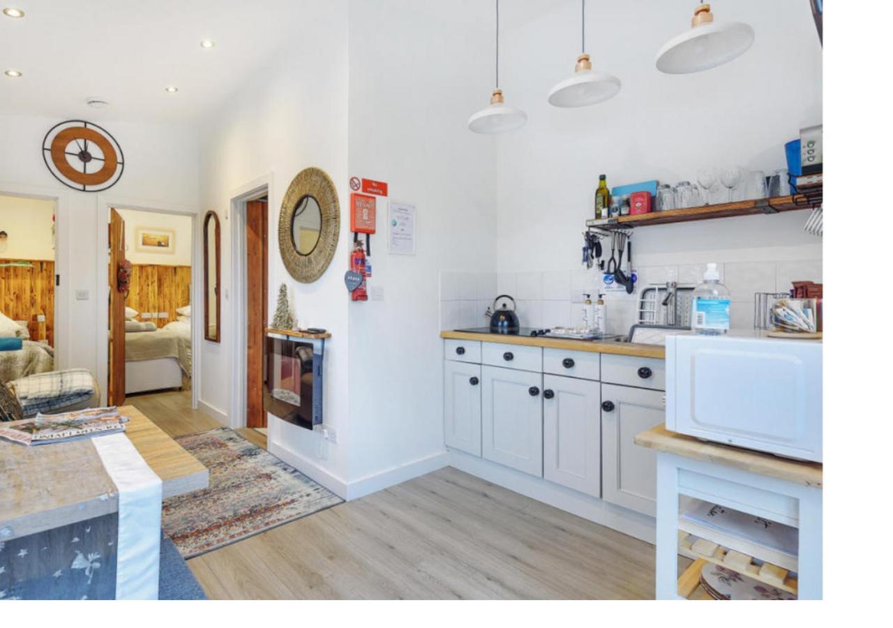 Minimoore Lodge. Perfect For Walkers, Cyclists And Surfers. Holiday home